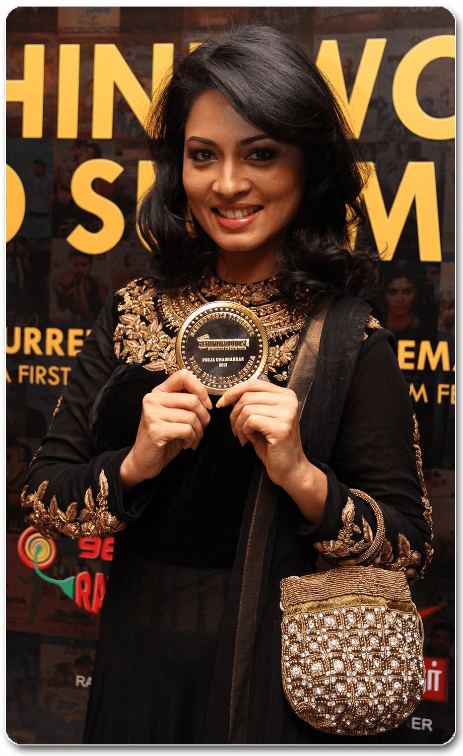 Pooja Umashankar AT BEHINDWOODS GOLD SUMMIT 2013 FILM AWARDS